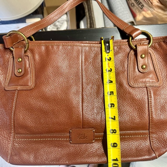 Beautiful Pebbled Leather The Sak Tote Handbag - Picture 12 of 13